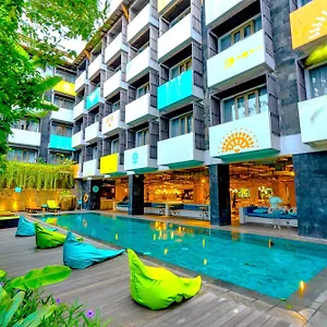 Tijili 4*, Seminyak Indonésie